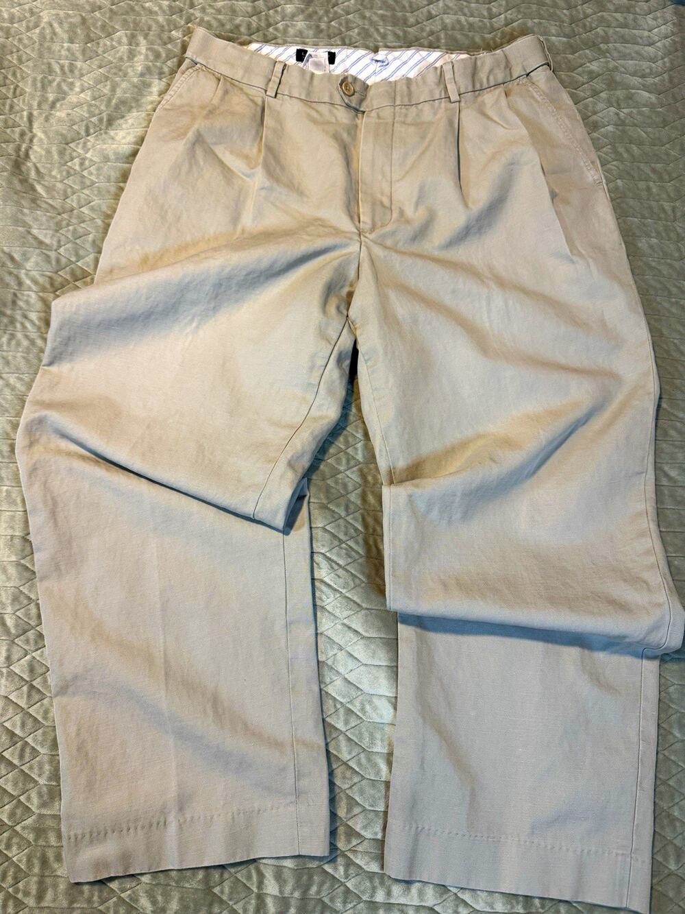 Lands' End Men's Beige Khakis 34W Traditional Fit Pleated Cotton Linen Twill